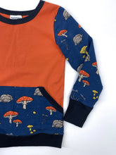 Load image into Gallery viewer, Canaveral  Ginger Mushroom Kangaroo Tee