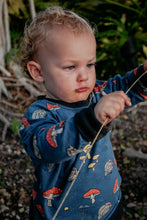 Load image into Gallery viewer, Canaveral Sloth - Organic Cotton Slouchy Tee