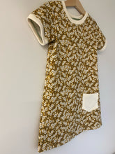 Load image into Gallery viewer, Zion Vintage Floral Dress