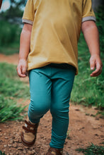 Load image into Gallery viewer, Classic Solid Slim Leggings