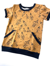 Load image into Gallery viewer, Canaveral  Toffee Rockets Solid Kangaroo Tee